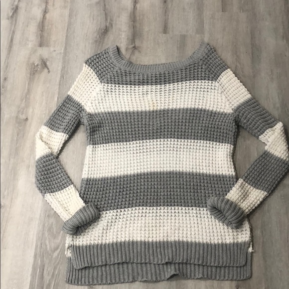 American Eagle Outfitters Sweaters - Jegging sweater 💕